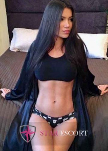 Menemen Escort Narin Bayan Alkol Şart Dedi